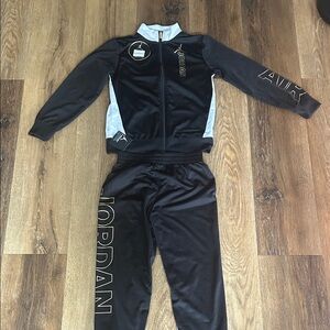 Jordan Kids Black and Gray Sweatpants Set